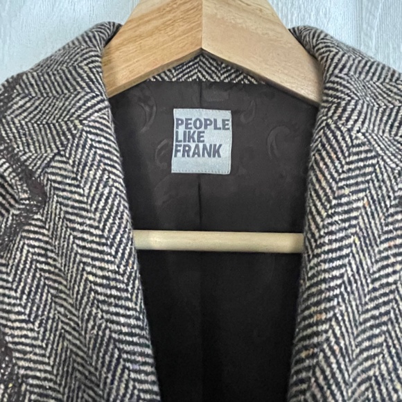 People Like Frank Herringbone Blazer - Picture 4 of 6
